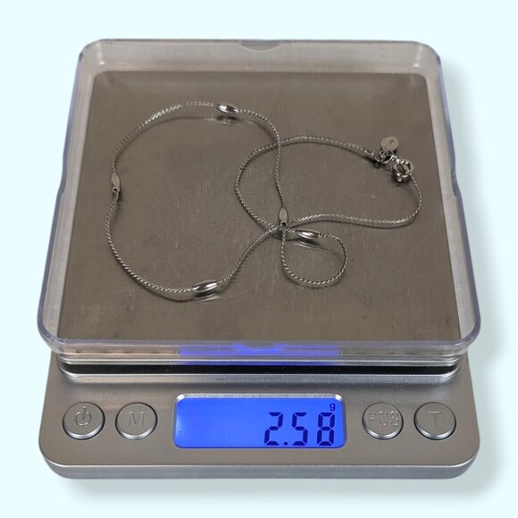 V. Avon Dainty Minimalist Chain Choker Necklace - Picture 5 of 5